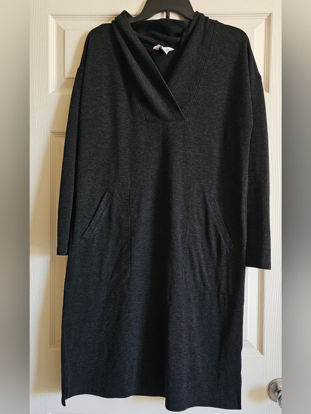 Liz Claiborne Black Long Sleeve V-Neck Dress Size M
